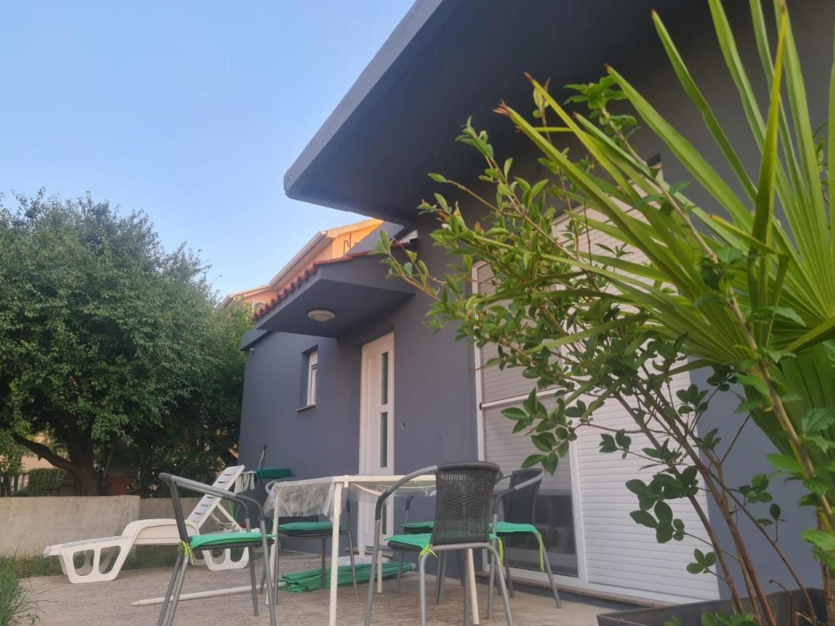 Apartman Julka Sukošan Екстериор снимка
